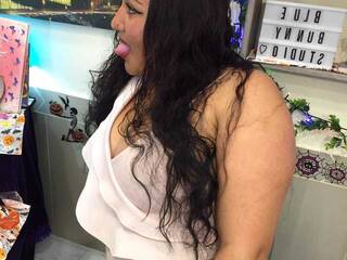 Erotski video chat SophyFox