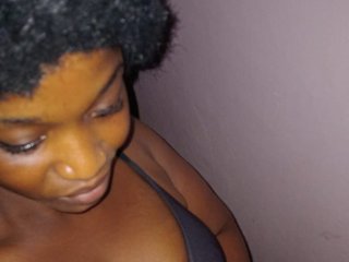 Erotski video chat Squirty-Pussy