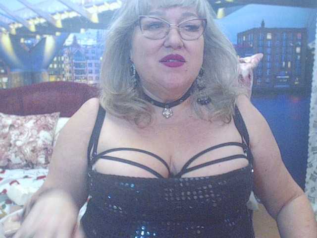 Fotografije StarMarmela Hi boys!! Cam - 50 Boobs Token - 30 Firm Ass - 35 Wet Pussy Show - 55! Naked-100 SQUIRT only in private! Have a good mood!!!