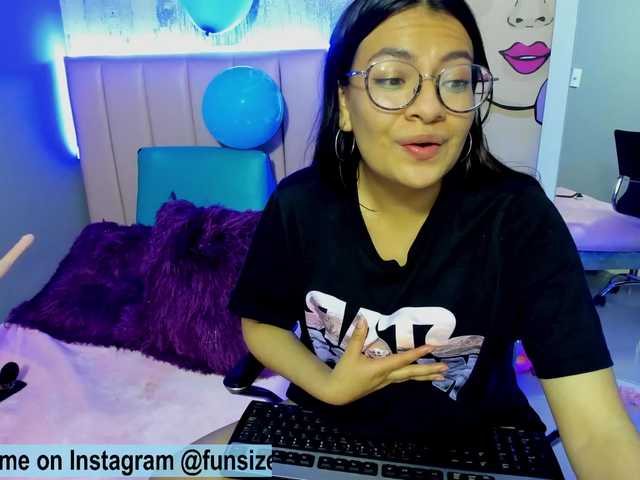 Fotografije StephaniaB Hellooooo //Flash Boobs 35 / Blowjob/deepthroat 25/ Naked Dance 95/Twerking 50/ Ride dildo 150