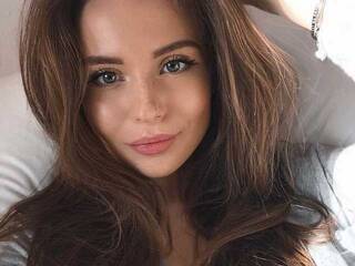 Erotski video chat Stesnyashka0