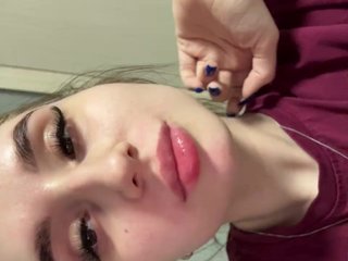 Erotski video chat SweetKira