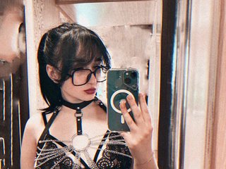 Erotski video chat SweetMilina