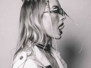 Erotski video chat technobabe