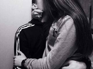 Erotski video chat TeensPlaying