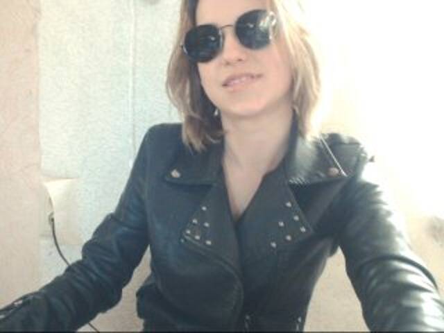 Emitiranje snimki zaslona PlayGirlKiss