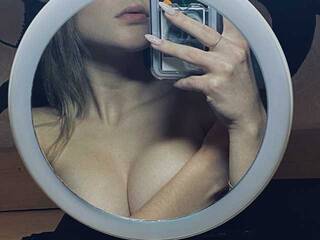 Erotski video chat ThanderKiti