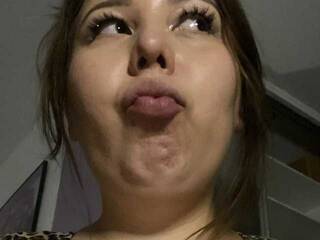 Erotski video chat Thebaddestfemale