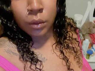 Erotski video chat Thicaliciouss