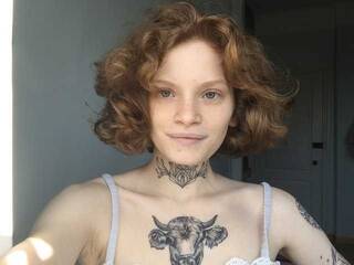 Erotski video chat Toninita