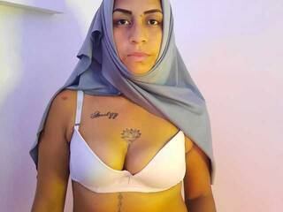 Erotski video chat UmaKumar