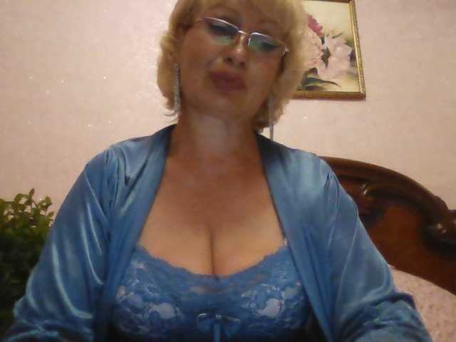 Fotografije _mamasita_ Greetings, my dears: * Welcome im my room. I will be glad to your attention and gifts :)