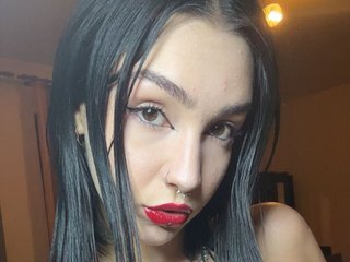 Erotski video chat VampyScarlet