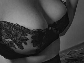 Erotski video chat velvet2219