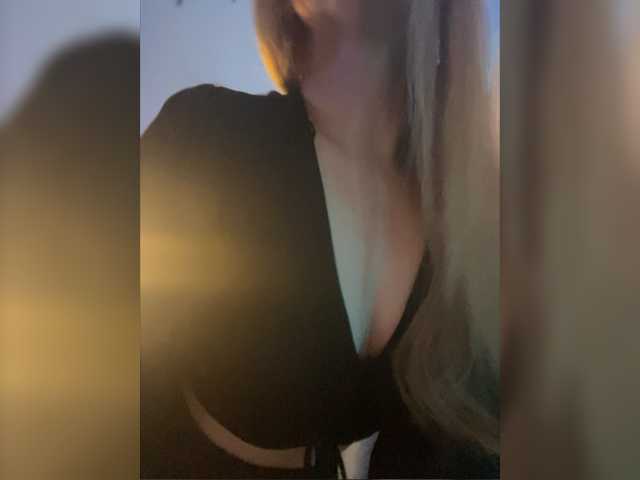 Fotografije _Vishka_ Striptease private. I don’t masturbate. I don't undress in free chat