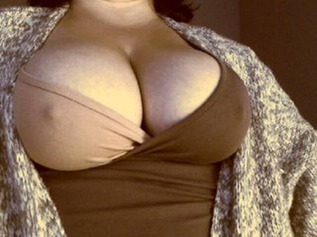 Emitiranje snimki zaslona VIPLLLaraVIP