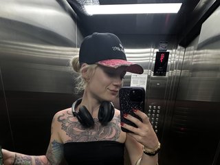 Erotski video chat VivianRocks