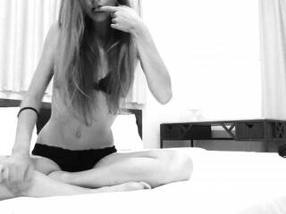 Erotski video chat WhileLight