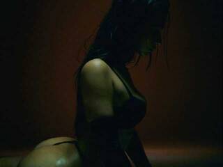 Erotski video chat Mollllli