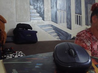 Erotski video chat YasminaGeil