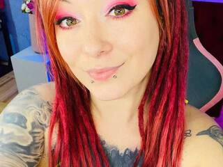 Erotski video chat Yolandi