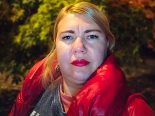 Erotski video chat YourMommyy