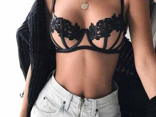 Erotski video chat YourMonica