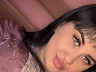 Erotski video chat Koketochka_Y