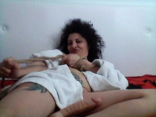 Fotografije yvona78 Hello in my room!Let*s have fun together![none] CUM SHOW!**new**latina**show**boobs**puseu