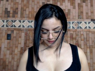 Fotografije ZoeBennett Hi, guys. Good day❤* This is my first day ,let's have fun, guys. - Multi Goal: Every 444 goal's: CUMSHOW ❤* #lovense #toy #dildo #ass #latina #bigtits #bigboobs #bigass #blowjob