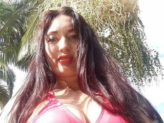 Erotski video chat ZORAIDAHOTDIR