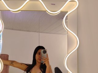 Erotski video chat ZURY-TAY